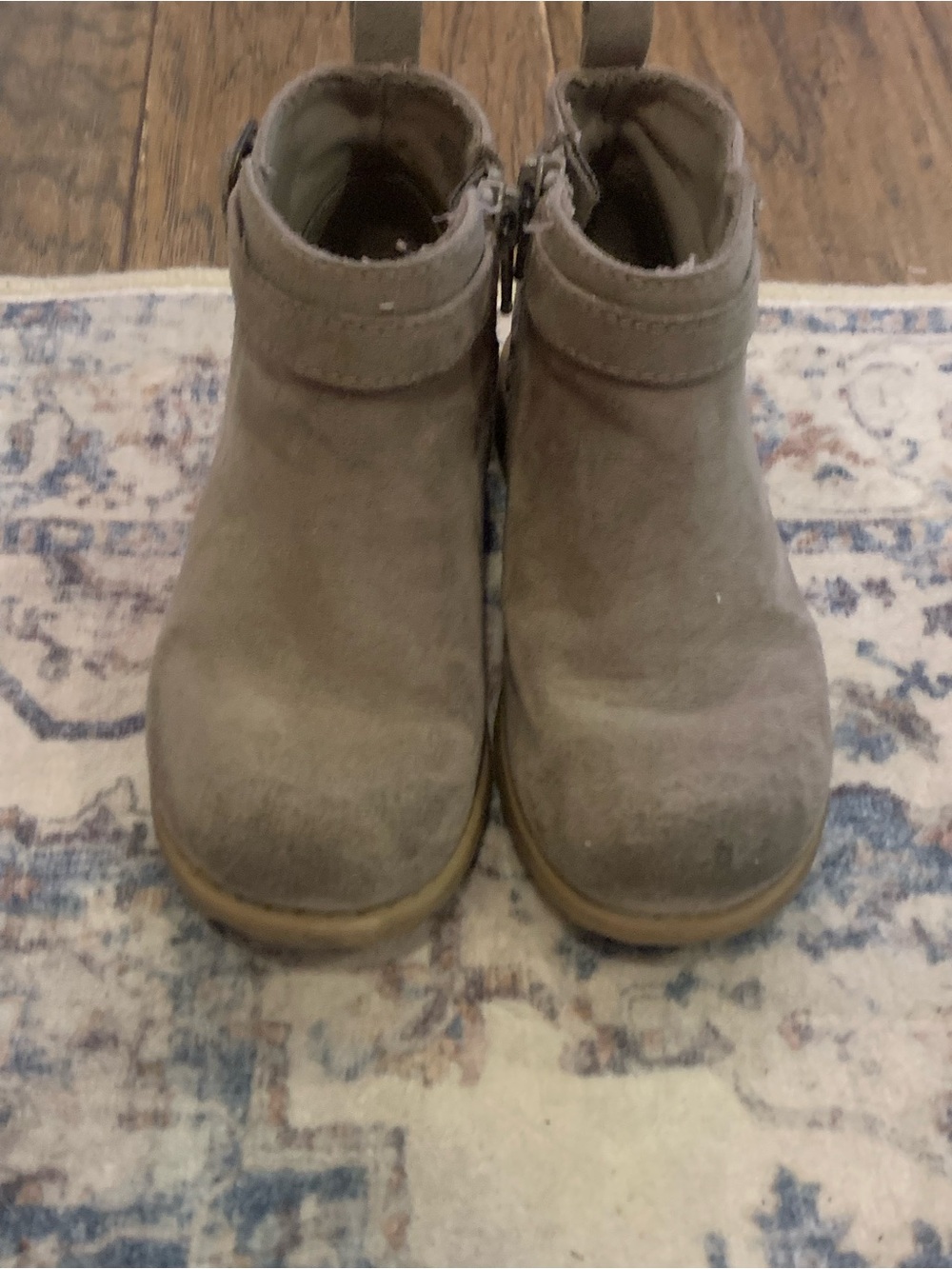 Old Navy Kids Suede Ankle Boots in Taupe